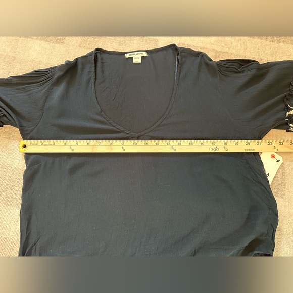 Billabong Island Folk Pieced Crinkle Top NWT (Size L) - Picture 8 of 8